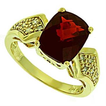 Prima Diamond And Garnet Ring Prima Diamond And Garnet Ring