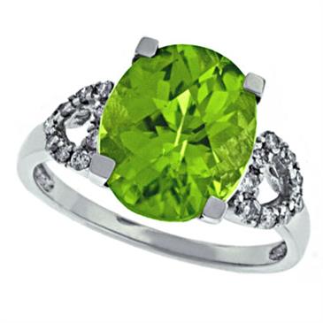 Prima Diamond And Peridot Ring Prima Diamond And Peridot Ring
