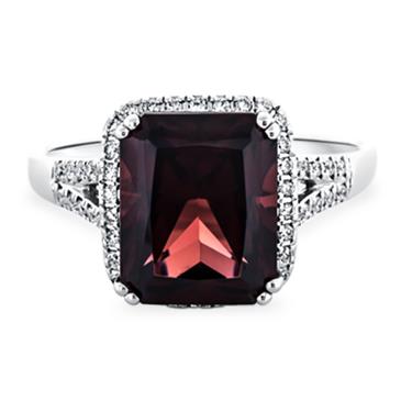 Prima Garnet & Diamond Ring Prima Garnet & Diamond Ring