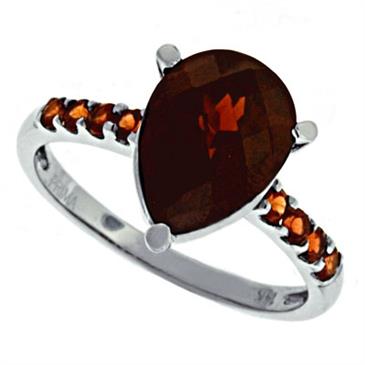 Prima Garnet Ring Prima Garnet Ring