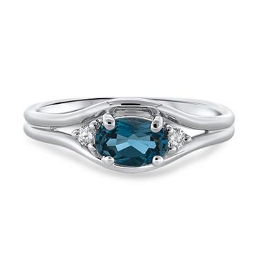 Prima London Blue Topaz & Diamond Ring Prima London Blue Topaz & Diamond Ring